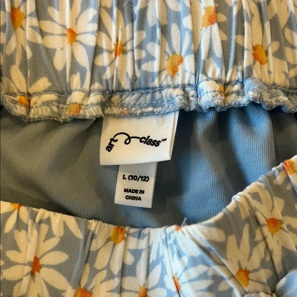 Art Class Mini Skirt with Ruffles - Picture 2 of 3